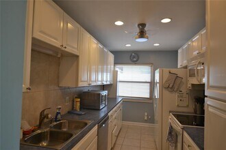 1712 Suffolk Dr in Clearwater, FL - Building Photo - Building Photo