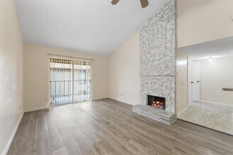 9221 Imogene St in Houston, TX - Building Photo - Building Photo