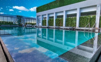 Icon Brickell Tower 2 in Miami, FL - Building Photo - Other