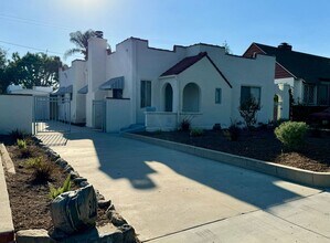 911 N Rose St-Unit -1 in Burbank, CA - Building Photo - Building Photo