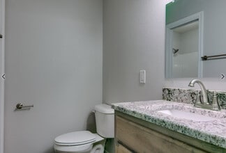 911 Pecorella St E in Texarkana, AR - Building Photo - Building Photo