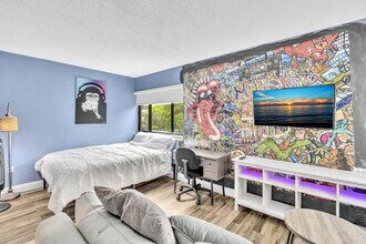 2990 SW 30th Ct in Miami, FL - Building Photo - Building Photo