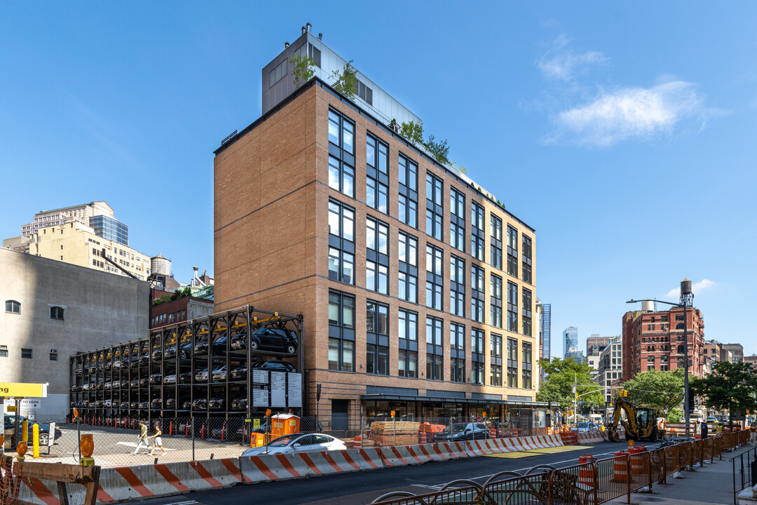 34 Leonard in New York, NY - Building Photo