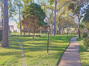800 Country Pl Dr in Houston, TX - Building Photo - Building Photo