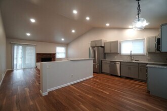 3070 Mirage Dr in Colorado Springs, CO - Building Photo - Building Photo