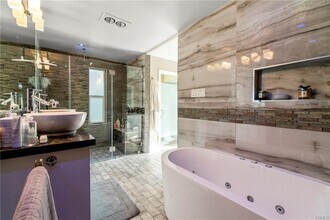 1737 Sunset Plaza Dr in Los Angeles, CA - Building Photo - Building Photo