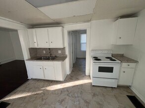 229 S 8th St in Lansing, MI - Building Photo - Building Photo