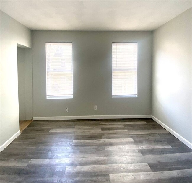 property at 8 Cheever Ct
