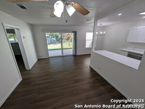 953 Serenade Dr in San Antonio, TX - Foto de edificio - Building Photo