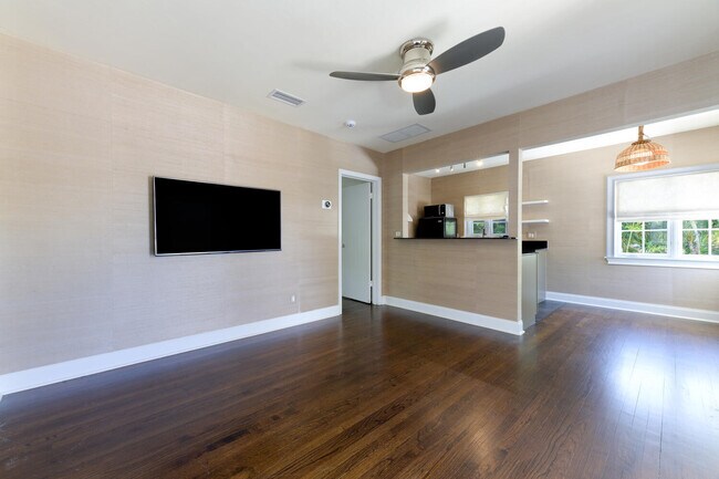 123 N Palmway in Lake Worth Beach, FL - Building Photo - Building Photo