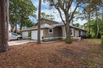 1025 Staghorn St in Wellington, FL - Building Photo - Building Photo