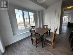 1259 Lily Cres in Milton, ON - Building Photo - Building Photo