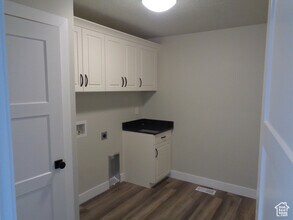 851 W Center St in Midvale, UT - Building Photo - Building Photo