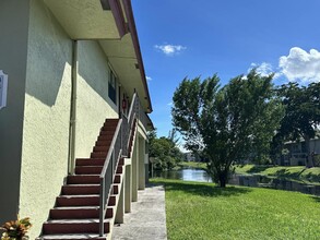 3256 NW 104th Ave, Unit 3256 in Coral Springs, FL - Foto de edificio - Building Photo