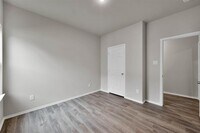 417 E Avenue G photo'