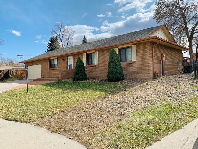 property at 742 W 37th St