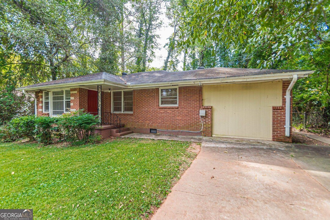 3405 Lark Ln in Decatur, GA - Building Photo