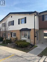 1183 Oxford St W in London, ON - Building Photo