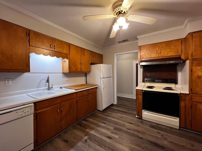 1045 Macon Hwy in Athens, GA - Building Photo - Building Photo
