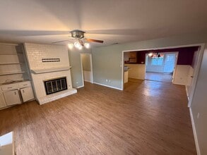 3702 53rd St-Unit -Unit C in Lubbock, TX - Building Photo - Building Photo