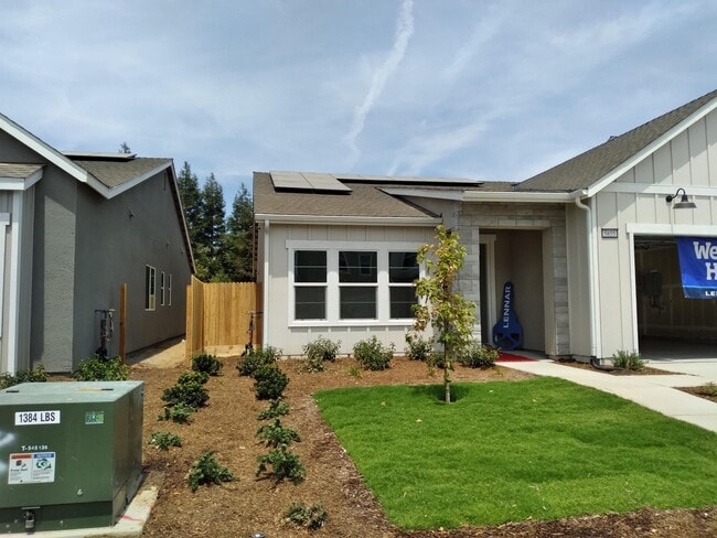 5855 E Pitt Ave in Fresno, CA - Building Photo - Building Photo