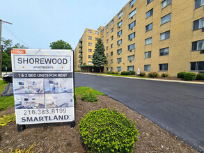 The Shorewood in Cleveland, OH - Foto de edificio - Building Photo