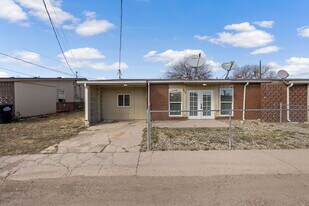 404 Sunny Ln in Fountain, CO - Building Photo