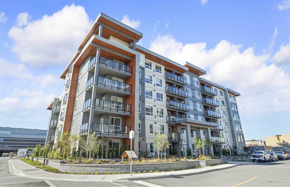 30494 Cardinal Ave in Abbotsford, BC - Building Photo