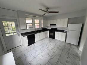 2032 Wightman St in Pittsburgh, PA - Building Photo - Building Photo