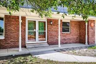 2821 Serendipity Cir E in Colorado Springs, CO - Building Photo