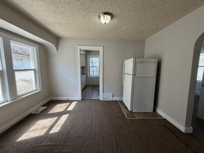 676 Grifton Ave in Akron, OH - Building Photo - Building Photo