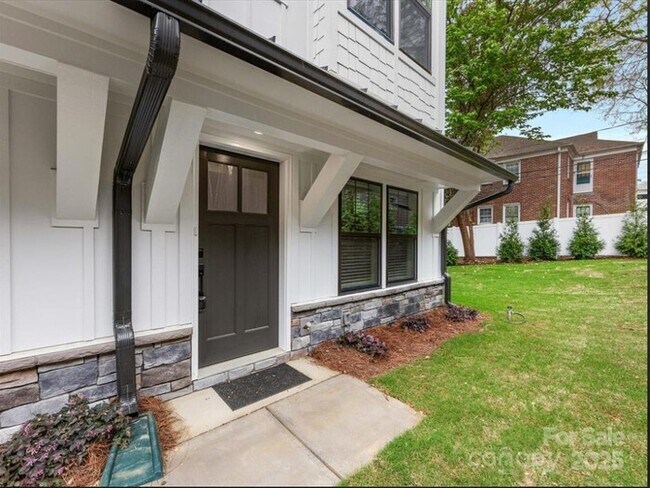 property at 1413 Kenilworth Ave