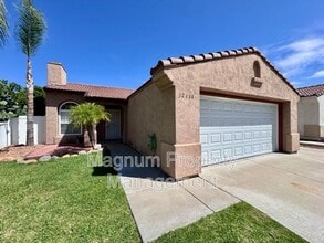 32418 Enriqueta Cir in Temecula, CA - Building Photo - Building Photo