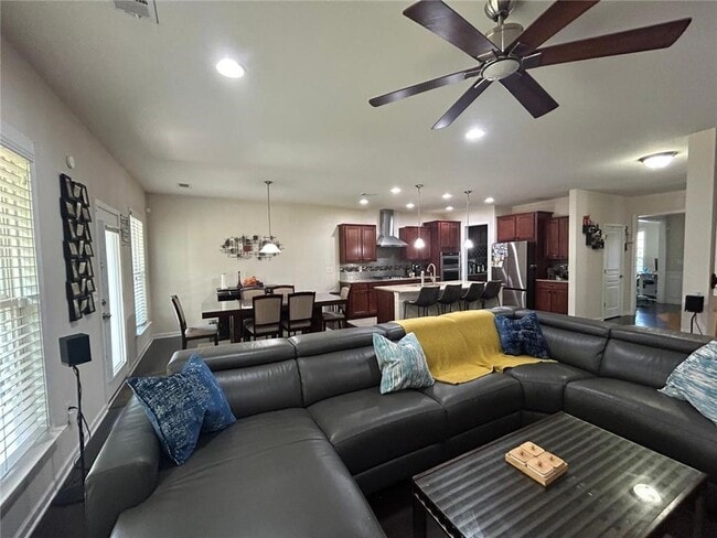 705 Madison Creek CT in Suwanee, GA - Building Photo - Building Photo