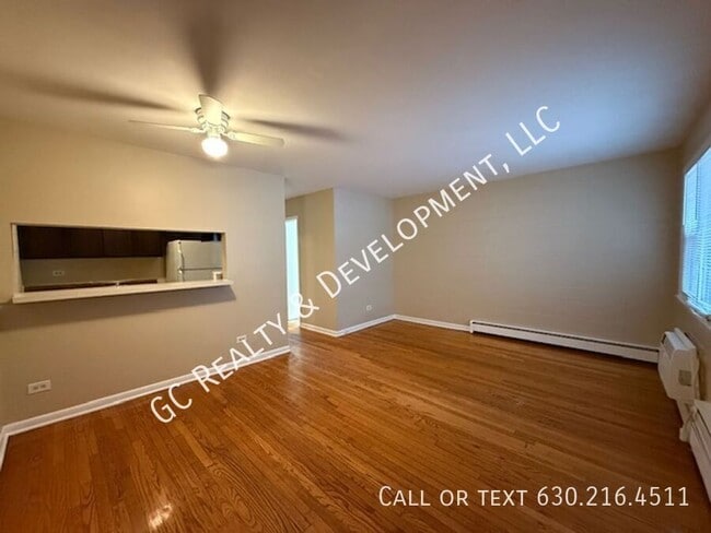 227 Uteg St in Crystal Lake, IL - Building Photo - Building Photo