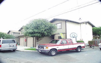 21190 Garden Ave in Hayward, CA - Building Photo - Building Photo