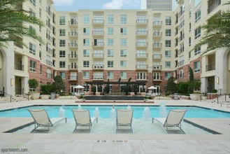 WaterWall Place in Houston, TX - Building Photo - Building Photo