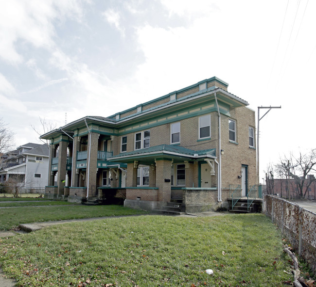 900-912 Neal Ave in Dayton, OH - Building Photo - Building Photo