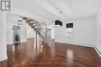 765 Lakeshore Rd in Niagara-On-The-Lake, ON - Building Photo - Building Photo