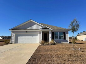 514 Strawberry Fld Wy in Galivants Ferry, SC - Building Photo