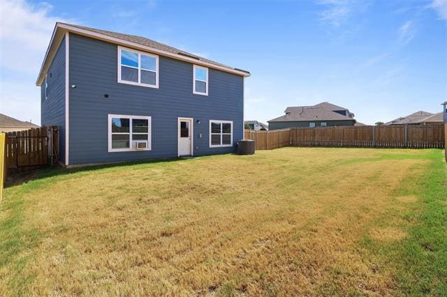 13701 Roosevelt Arch Dr in Ponder, TX - Foto de edificio - Building Photo