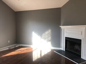 131 Pebble Creek Rd in Jackson, GA - Building Photo - Building Photo