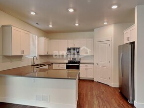 793 S Oak St in Lakewood, CO - Building Photo - Building Photo