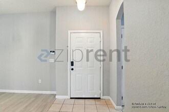3331 Whitestone Cir in Kissimmee, FL - Building Photo - Building Photo