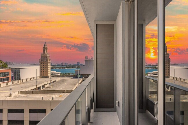 501 NE 1st Ave, Unit SI ID1502662P in Miami, FL - Foto de edificio - Building Photo