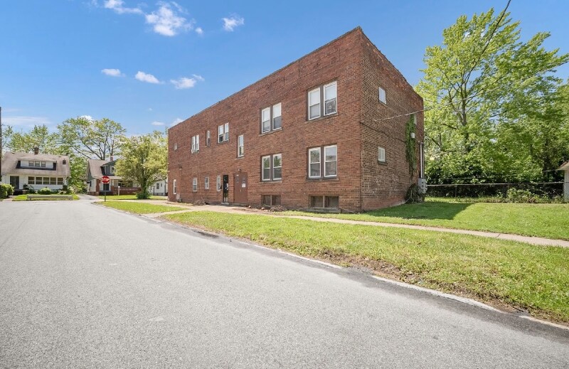 3690 E 139th St in Cleveland, OH - Building Photo