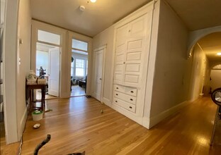 73 Longwood Ave, Unit 1F in Brookline, MA - Building Photo - Building Photo