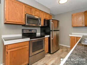 1409 Thomas Dr in Bellevue, NE - Building Photo - Building Photo