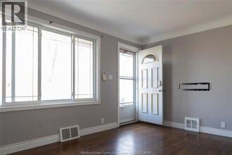 1275 Chappell Ave in Windsor, ON - Building Photo - Building Photo