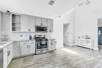 19011 Sandia Pines Dr in Humble, TX - Building Photo - Building Photo